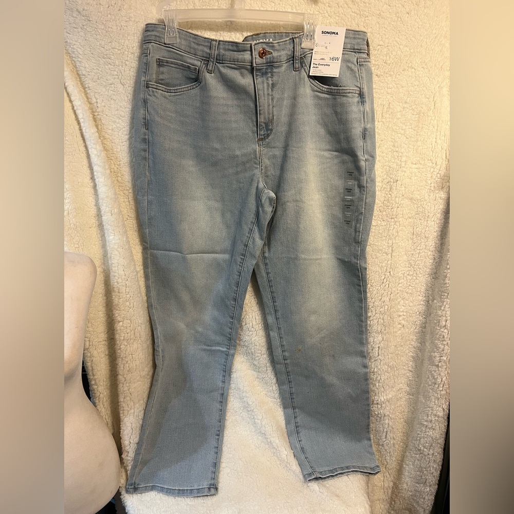 Sonoma Women's Light Blue Straight Leg Jeans